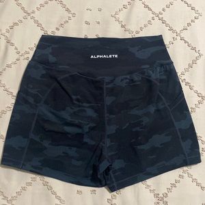 Alphalete surface pocket shorts